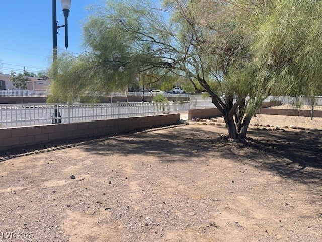 46 East Basic Road Henderson, NV 89015 - Photo 7 of 8 View of yard with fence