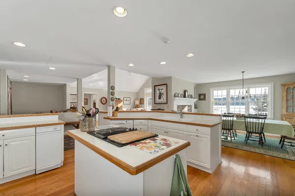 $3,595,000 | 2 Carillon Shores, Tuftonboro, NH 03853