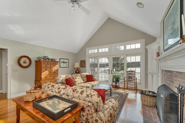 $3,595,000 | 2 Carillon Shores, Tuftonboro, NH 03853