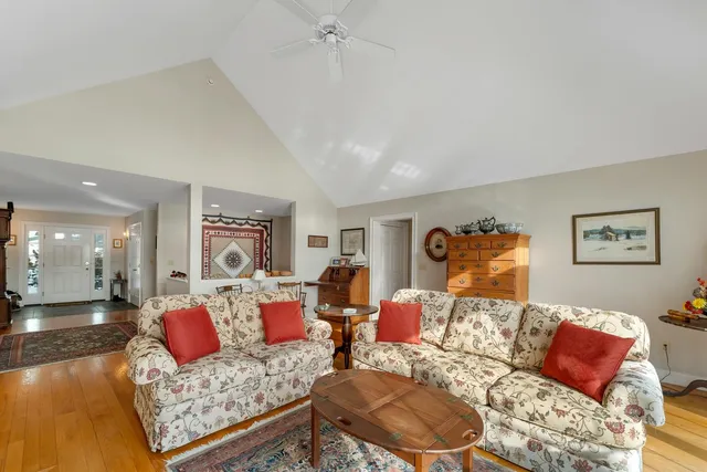 $3,595,000 | 2 Carillon Shores, Tuftonboro, NH 03853