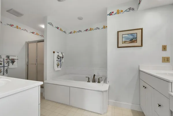 $3,595,000 | 2 Carillon Shores, Tuftonboro, NH 03853