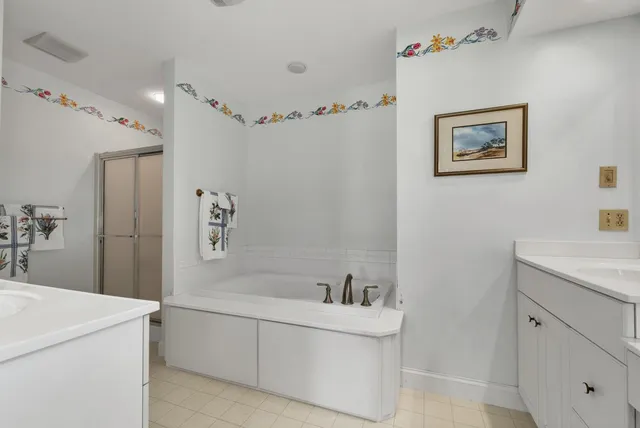 $3,595,000 | 2 Carillon Shores, Tuftonboro, NH 03853