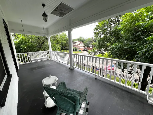 $595,000 | 504 South Franklin Street, La Grange, TX 78945