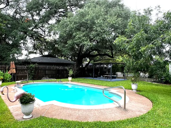 $595,000 | 504 South Franklin Street, La Grange, TX 78945