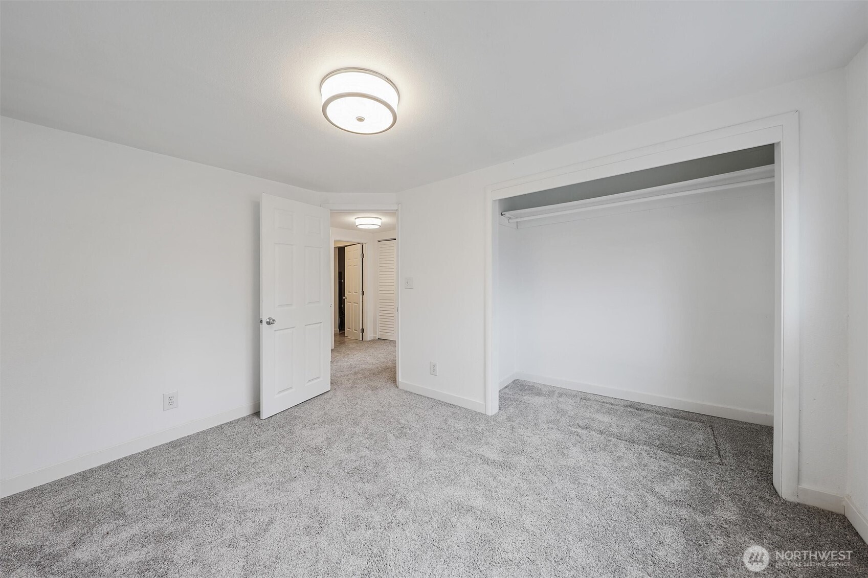 720 7th Avenue Southwest Puyallup, WA 98371 - Photo 11 of 17