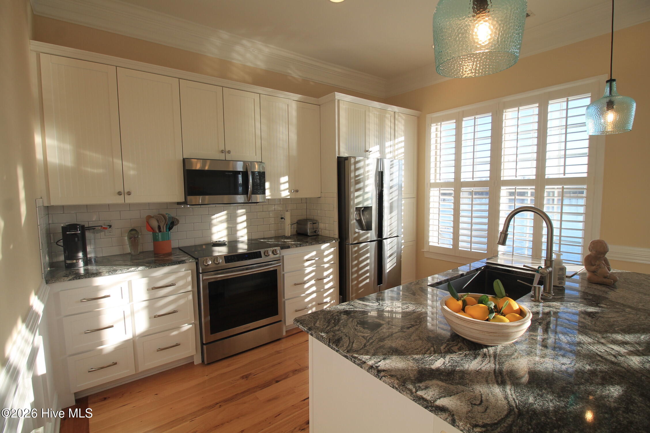 423 West Main Street, Unit 301 Washington, NC 27889 - Photo 12 of 40 kitchen