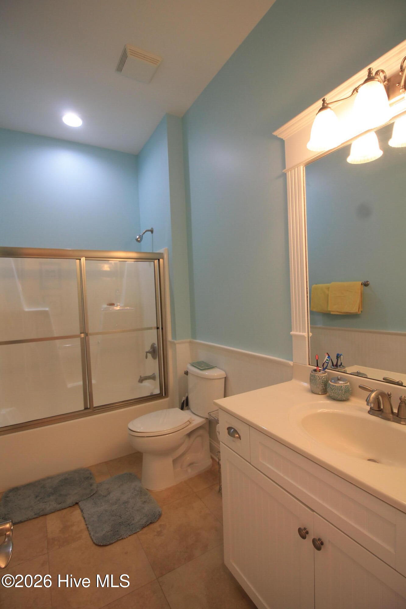 423 West Main Street, Unit 301 Washington, NC 27889 - Photo 24 of 40 2nd bath