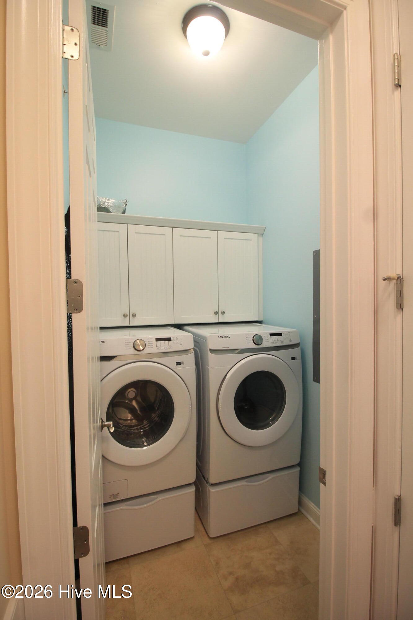 423 West Main Street, Unit 301 Washington, NC 27889 - Photo 26 of 40 laundry room