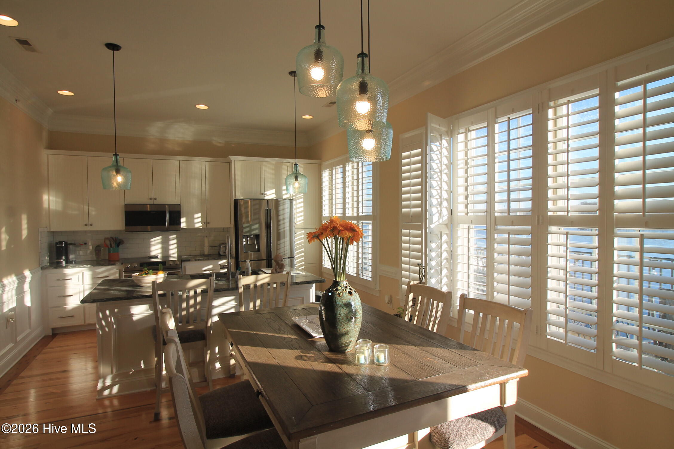 423 West Main Street, Unit 301 Washington, NC 27889 - Photo 9 of 40 dining and kitchen
