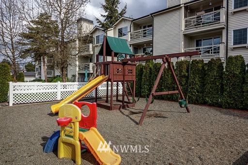 12404 East Gibson Road, Unit P205 Everett, WA 98204 - Photo 15 of 15 Gallery Image 15
