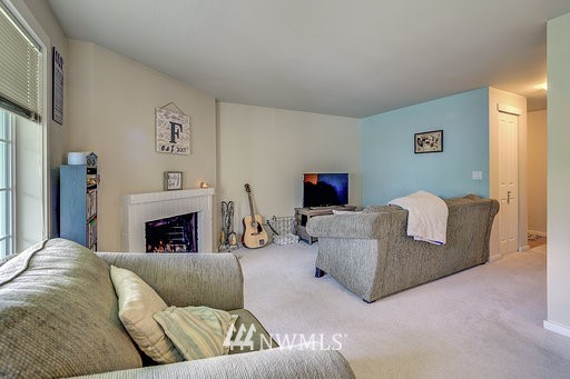 12404 East Gibson Road, Unit P205 Everett, WA 98204 - Photo 4 of 15 Gallery Image 4