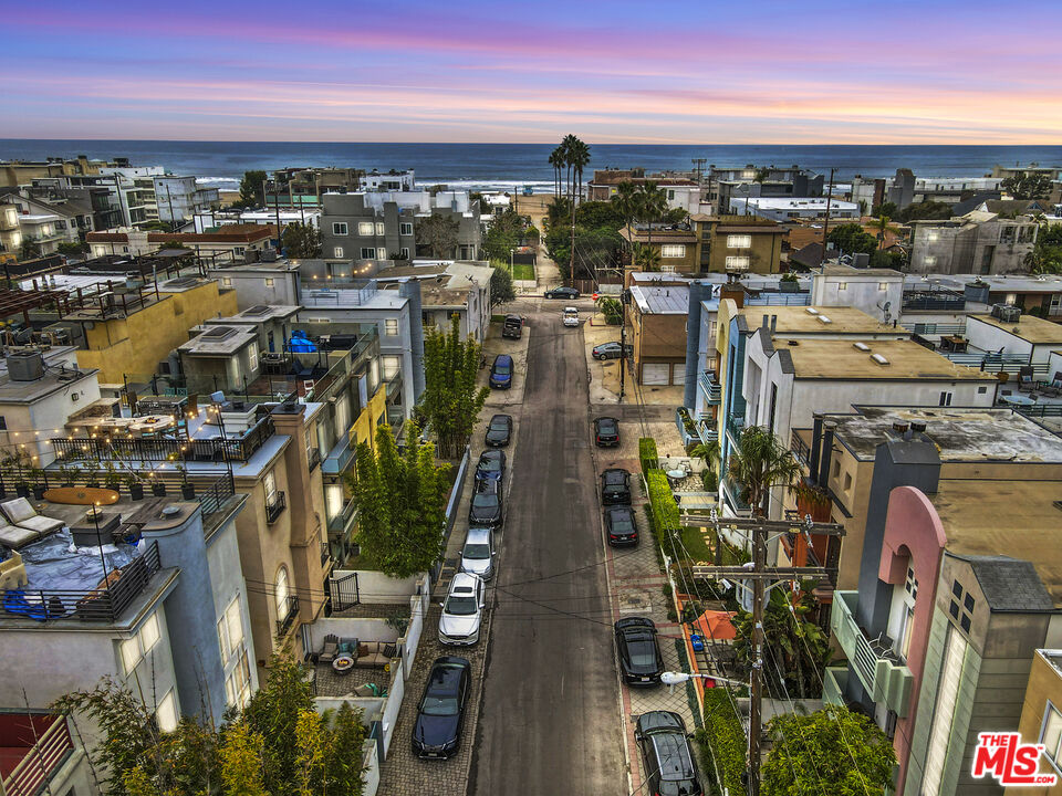 123 Galleon Street, Unit B Marina del Rey, CA 90292 - Photo 42 of 43 a view of a city