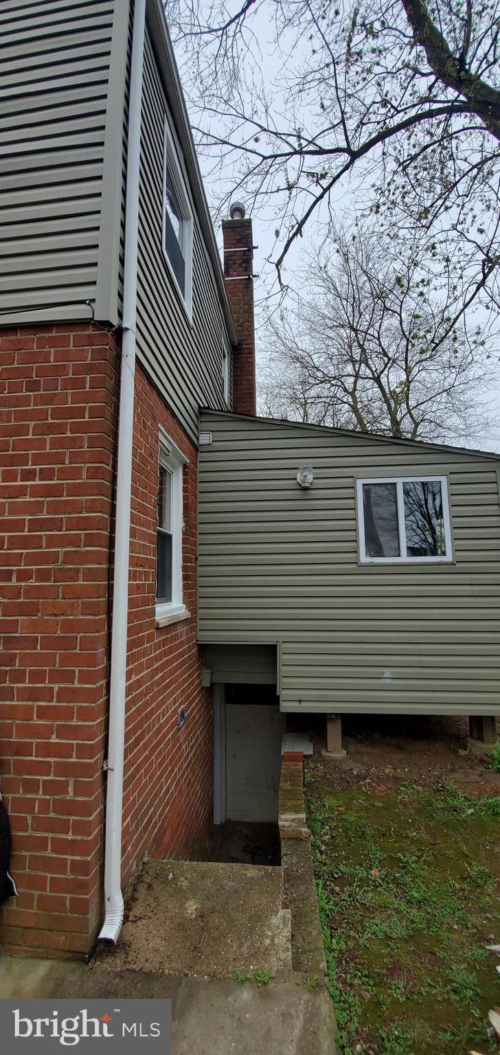 12042 Claridge Road Silver Spring, MD 20902 - Photo 4 of 26