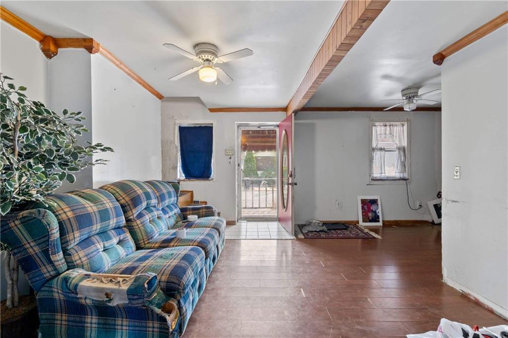 703 Indiana Avenue Monaca, PA 15061 - Photo 5 of 22 a living room with furniture