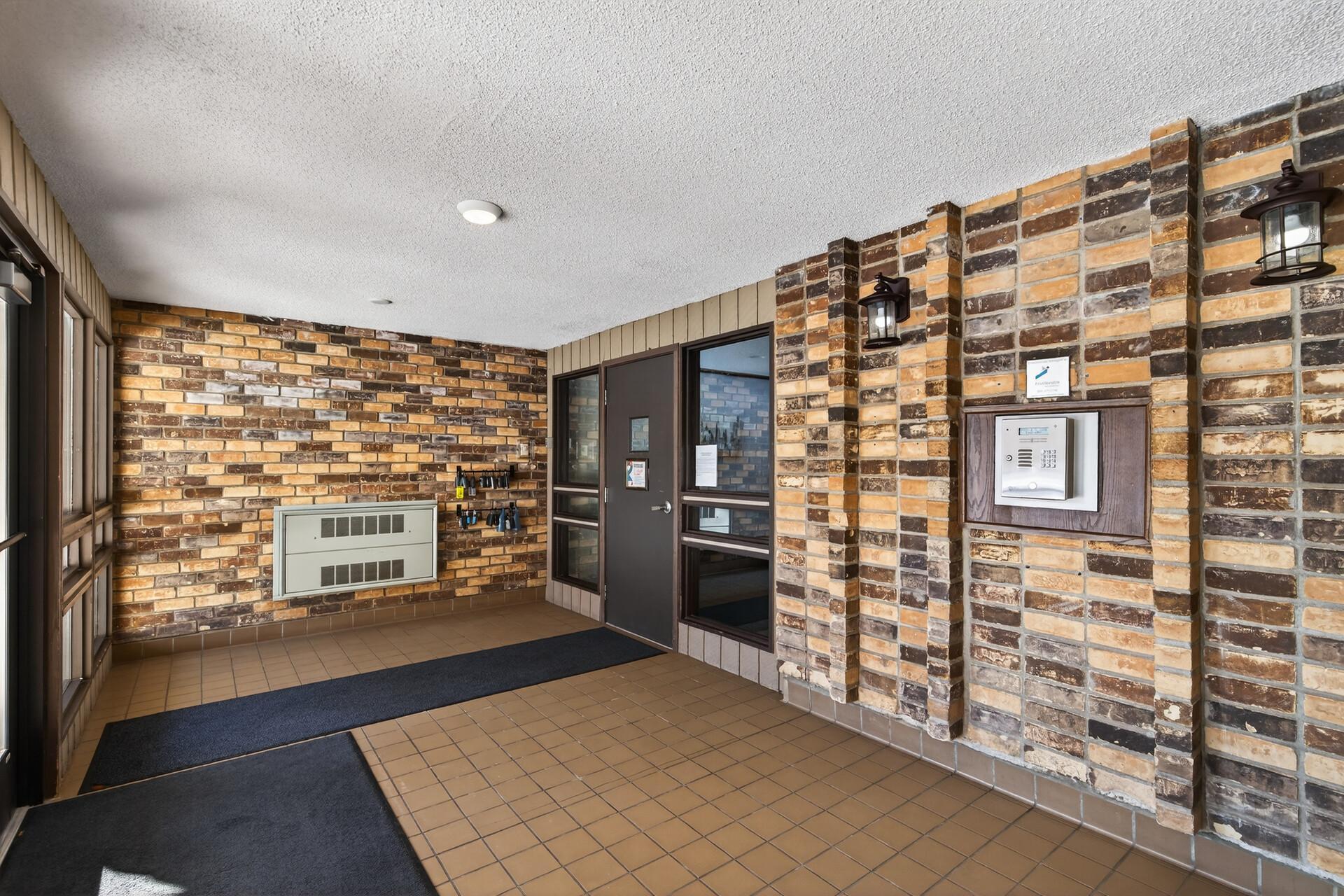 450 Ford Road, Unit 313 St. Louis Park, MN 55426 - Photo 4 of 29