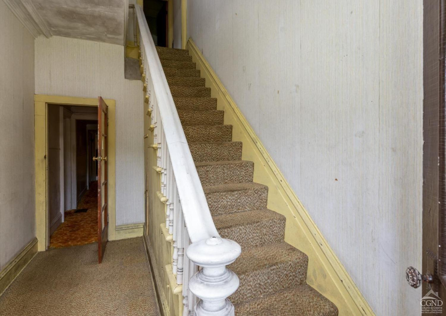 875 Road 23B Leeds, NY 12451 - Photo 35 of 38 a view of entryway and hall