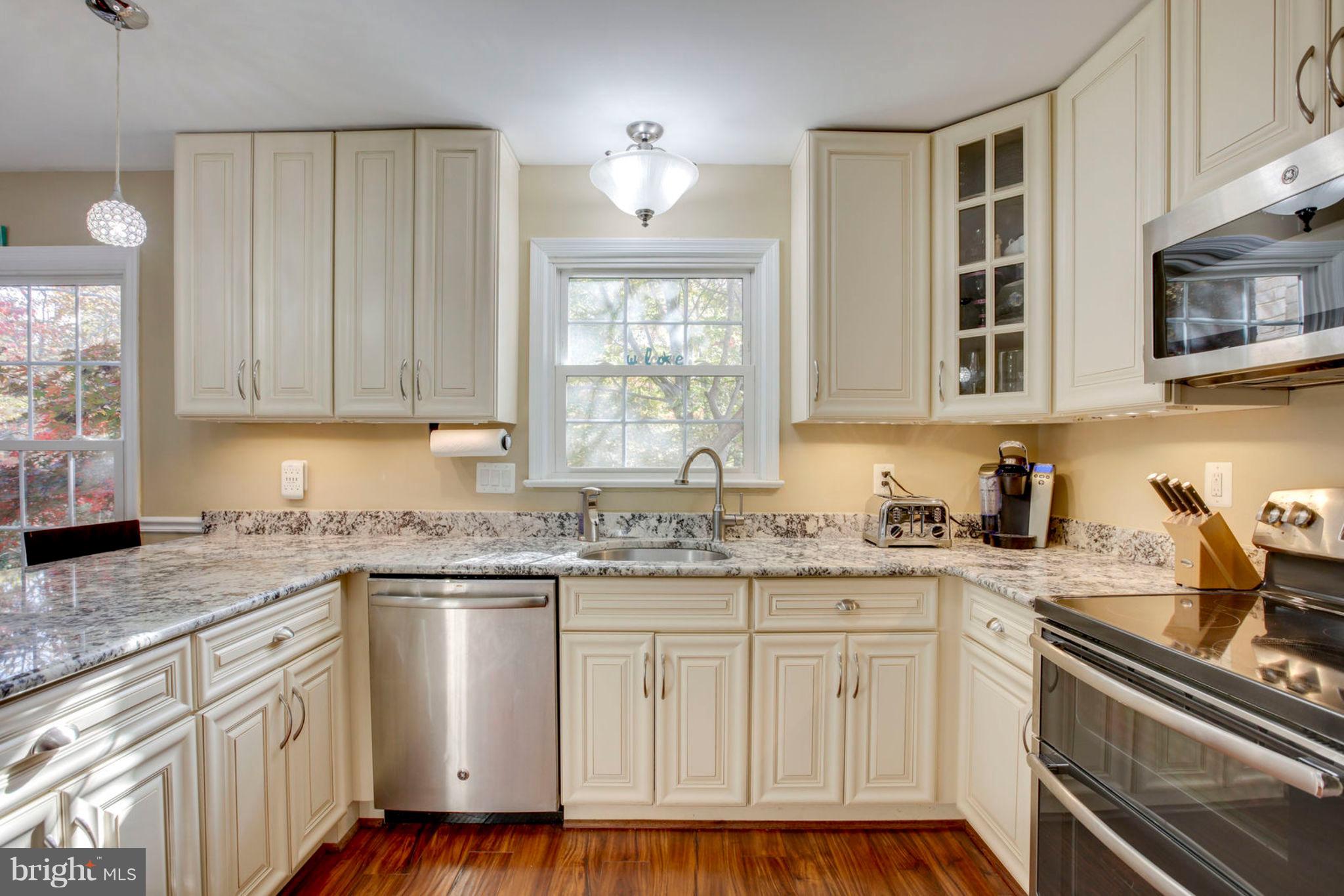 8094 Sleepy View Lane Springfield, VA 22153 - Photo 34 of 76 Gorgeous updated kitchen