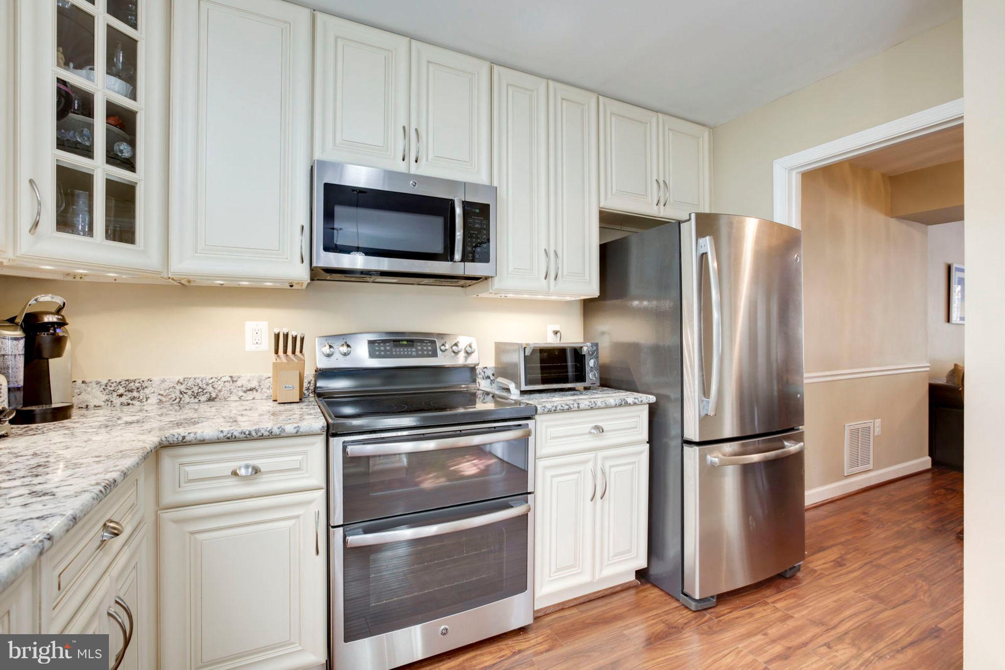 8094 Sleepy View Lane Springfield, VA 22153 - Photo 38 of 76 Lovely updated kitchen