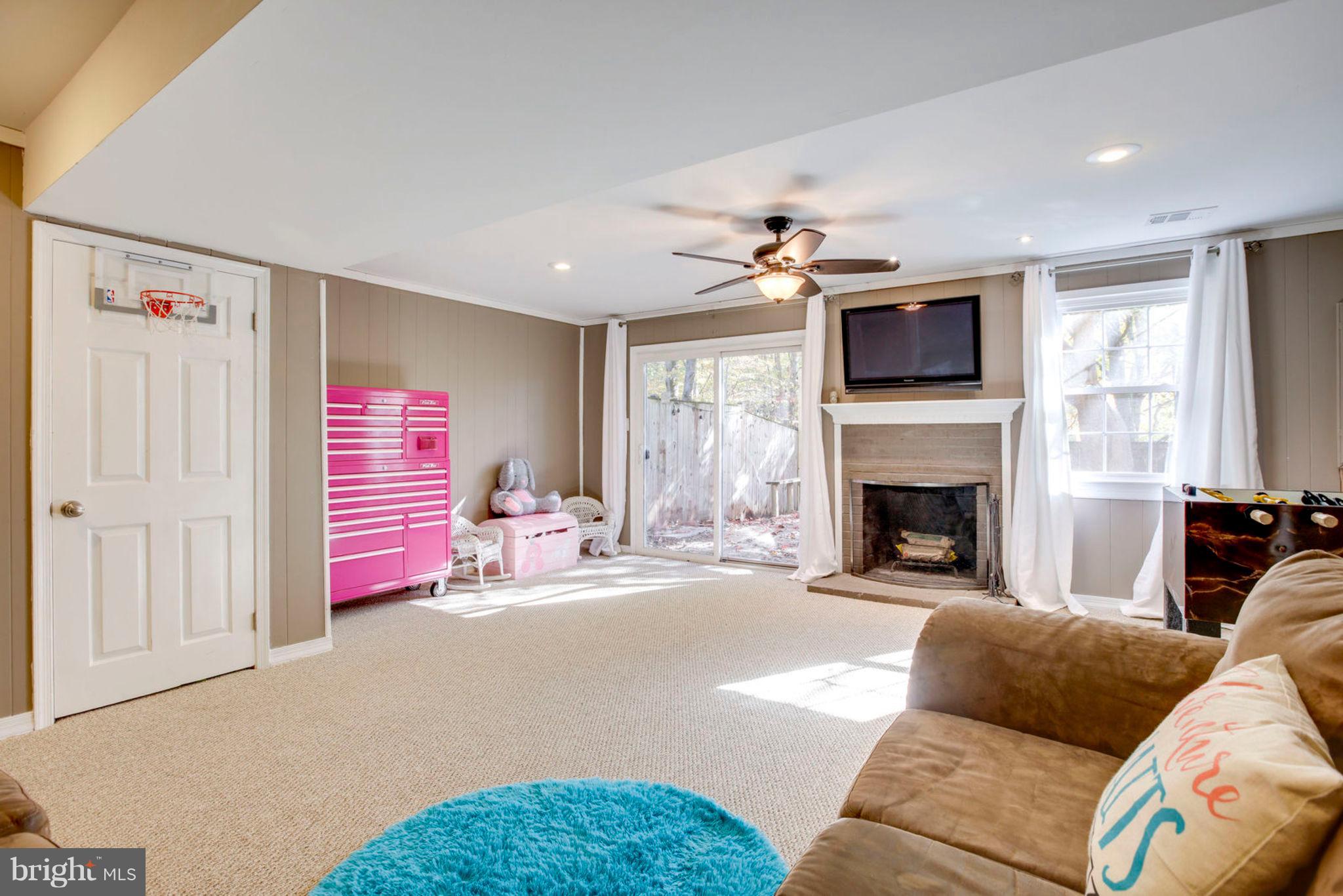 8094 Sleepy View Lane Springfield, VA 22153 - Photo 66 of 76 Walkout to brick patio!