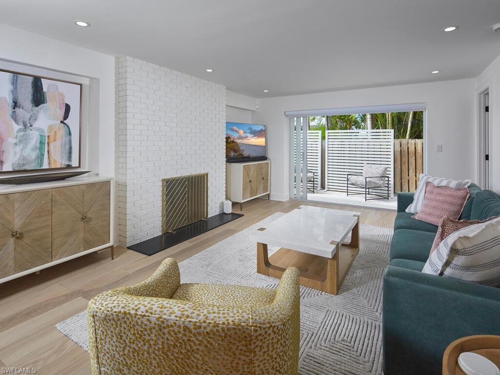 255 2nd Avenue South, Unit 6 Naples, FL 34102 - Photo 7 of 27