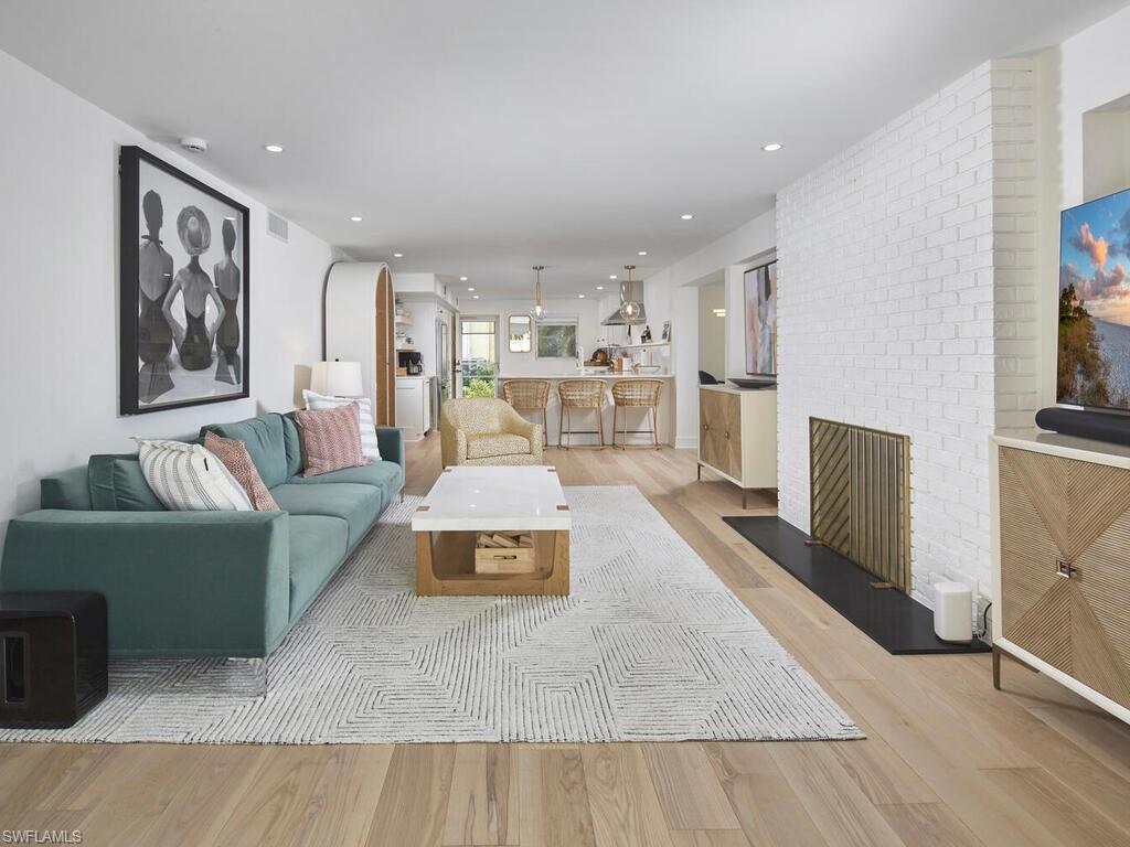 255 2nd Avenue South, Unit 6 Naples, FL 34102 - Photo 8 of 27