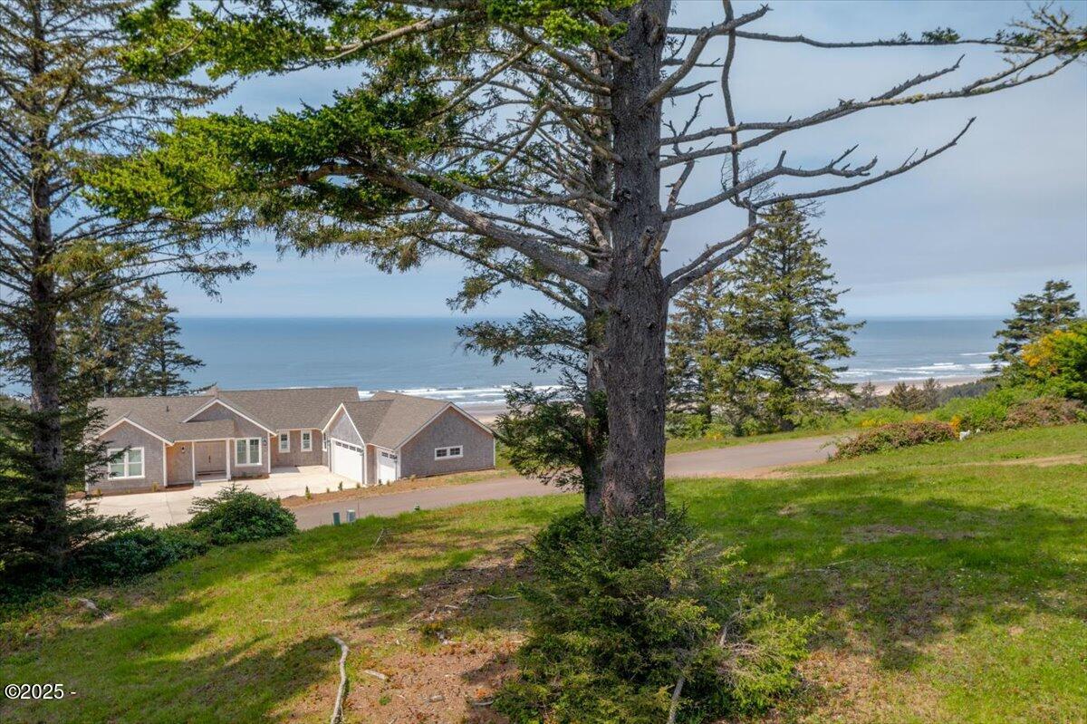 76 Megans View Point Cloverdale, OR 97112 - Photo 11 of 12 Great neighborhood