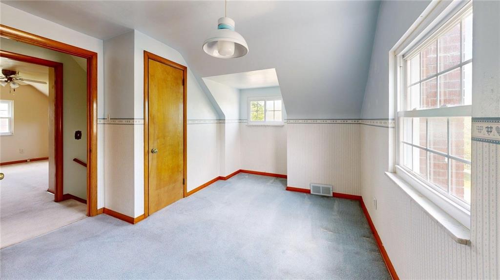 121 Rosemont Drive Coraopolis, PA 15108 - Photo 18 of 29 an empty room with windows