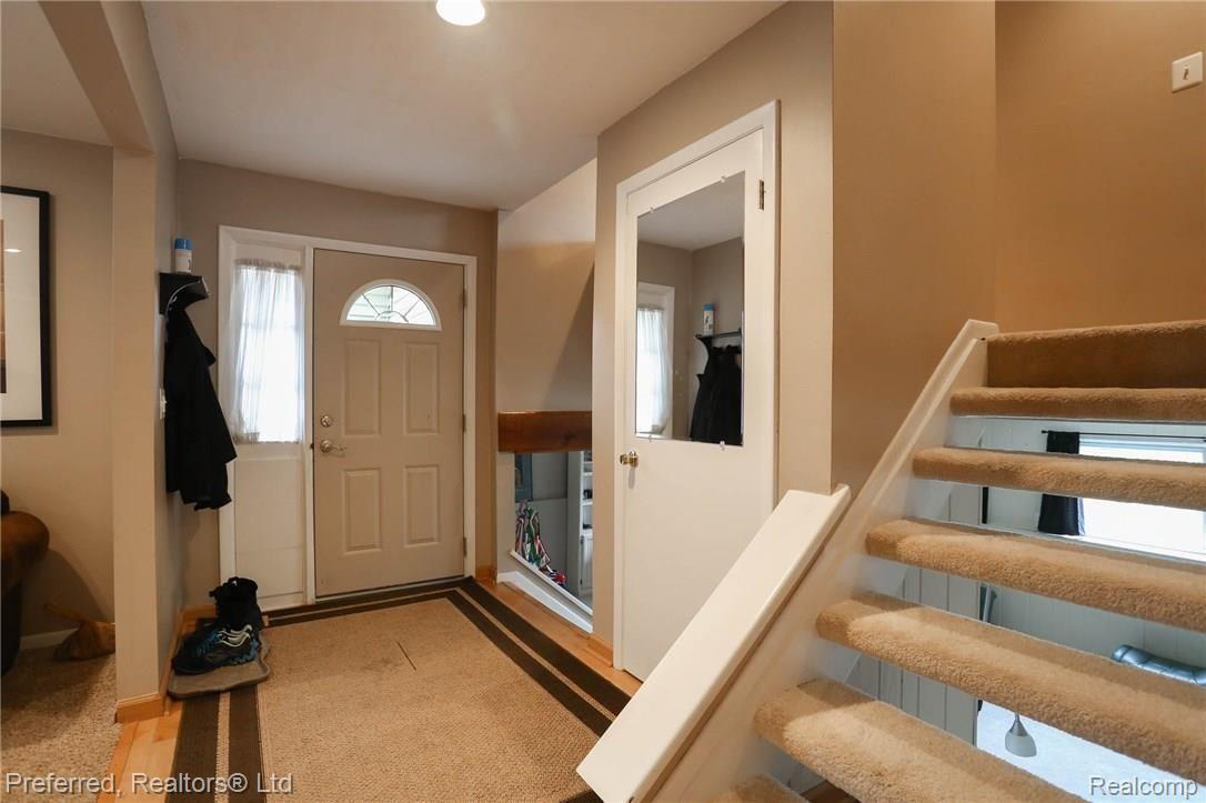 22581 Winfield Road Novi, MI 48375 - Photo 11 of 30 11IMG_2196.jpg
