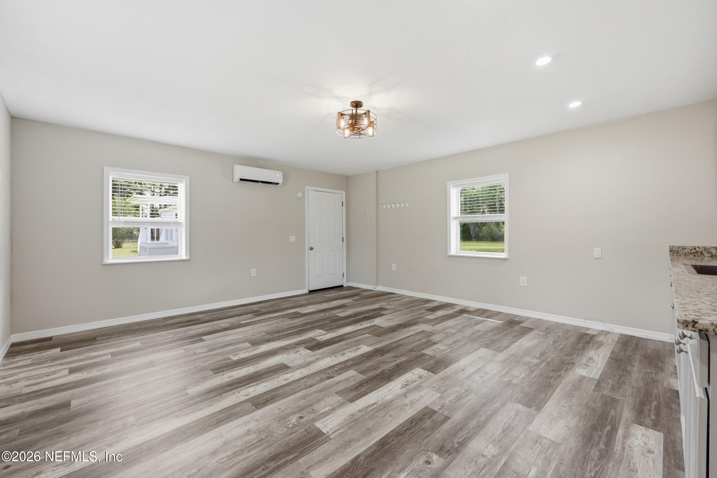 574 Hall Road Green Cove Springs, FL 32043 - Photo 33 of 60 Cottage Great Room2