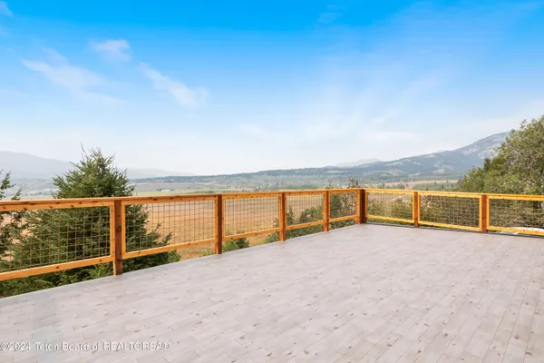 $1,679,000 | 651 Stewart Creek Road, Etna, WY 83118