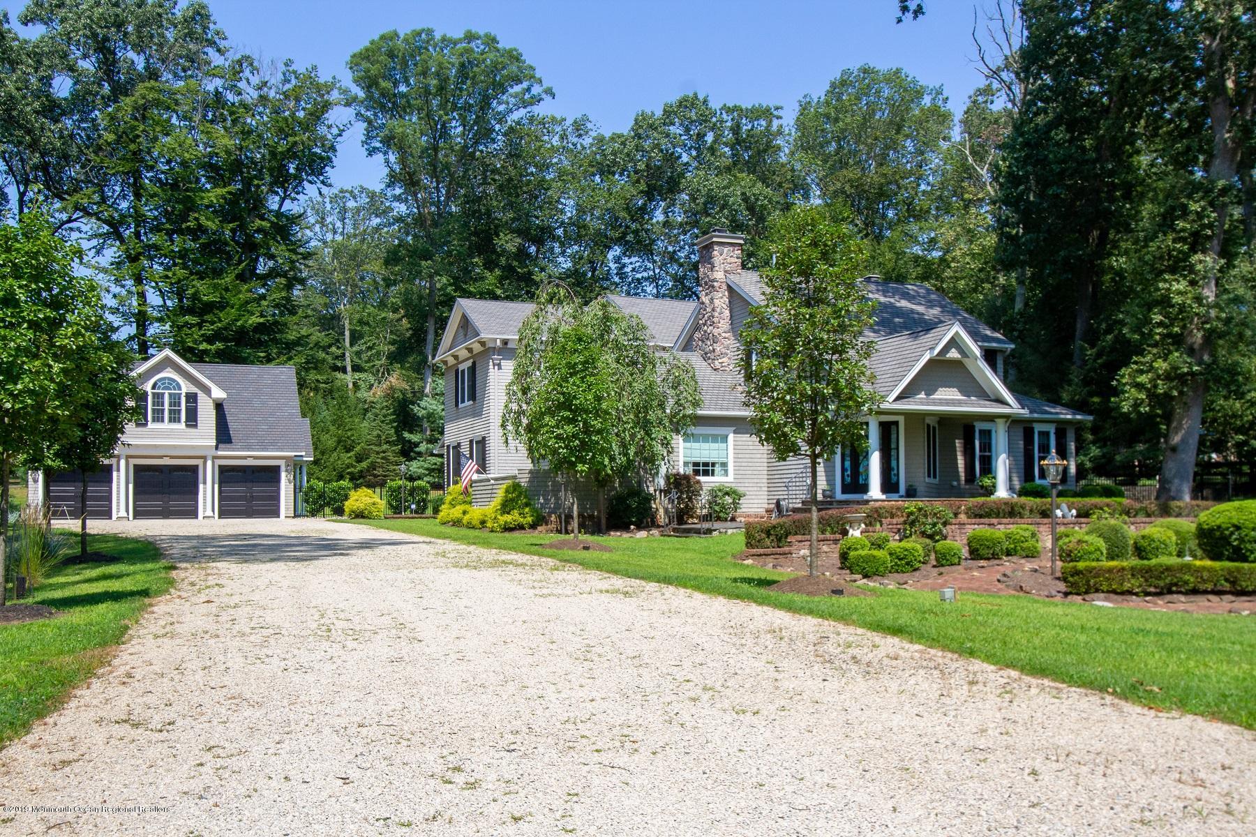221 Heyers Mill Road Colts Neck, NJ 07722 - Photo 5 of 59 IMG_9278