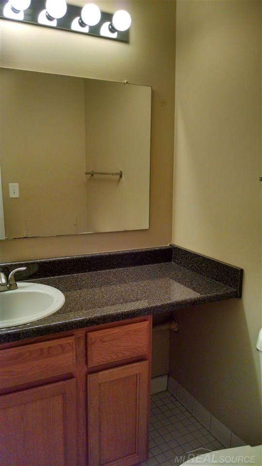 45260 Keding Street, Unit 301 Utica, MI 48317 - Photo 27 of 33