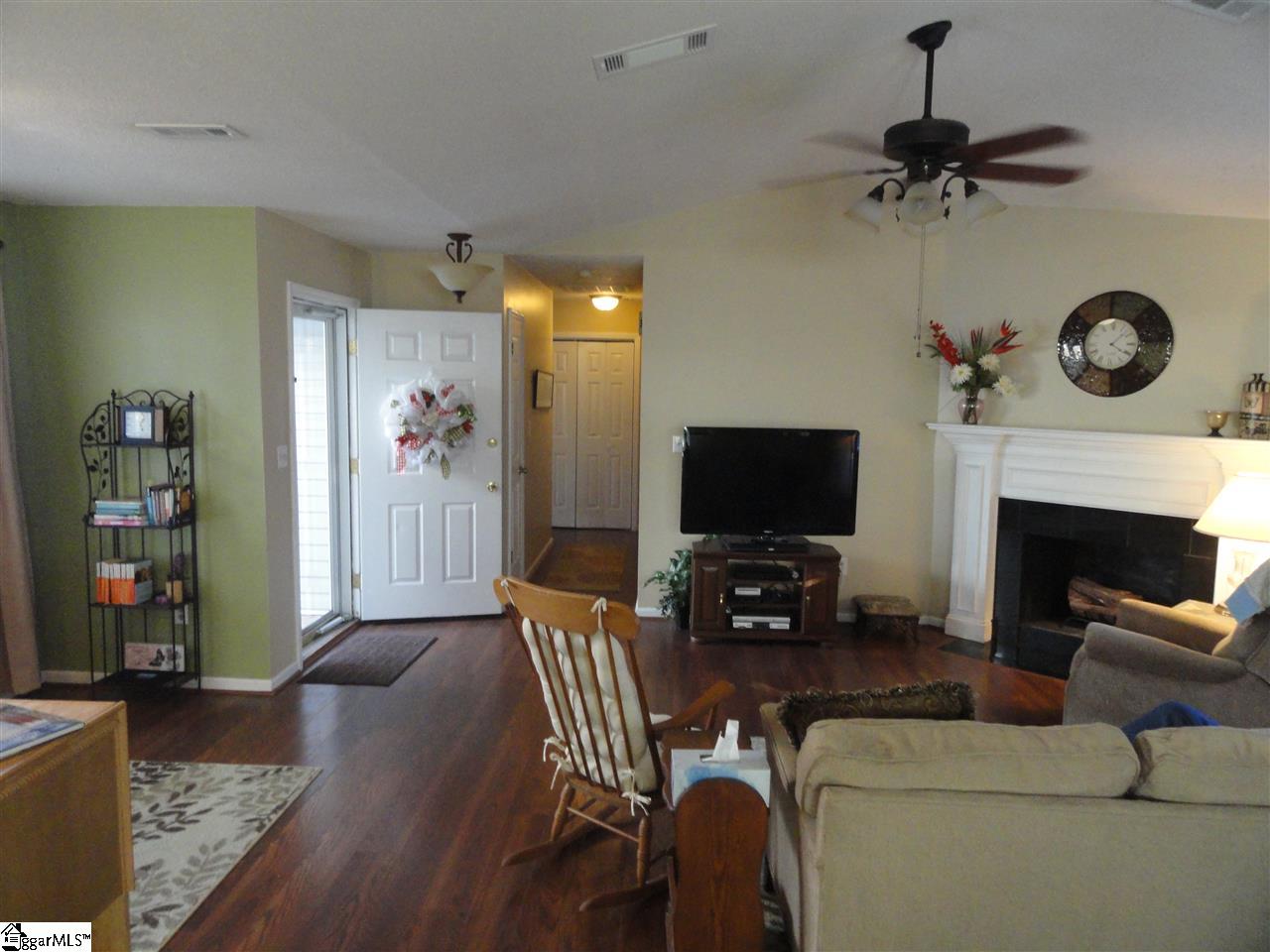 106 Brown Road Simpsonville, SC 29681 - Photo 2 of 18 Gallery Image 2