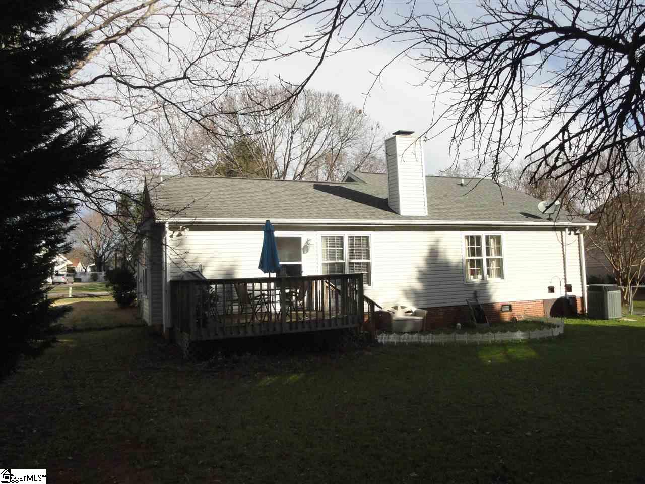 106 Brown Road Simpsonville, SC 29681 - Photo 13 of 18 Gallery Image 13