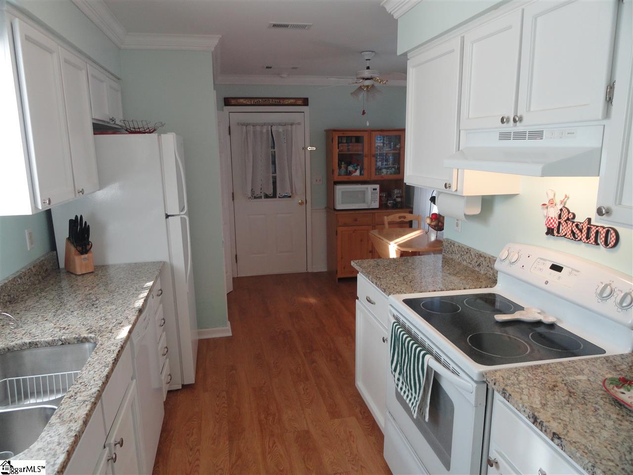 106 Brown Road Simpsonville, SC 29681 - Photo 4 of 18 Gallery Image 4