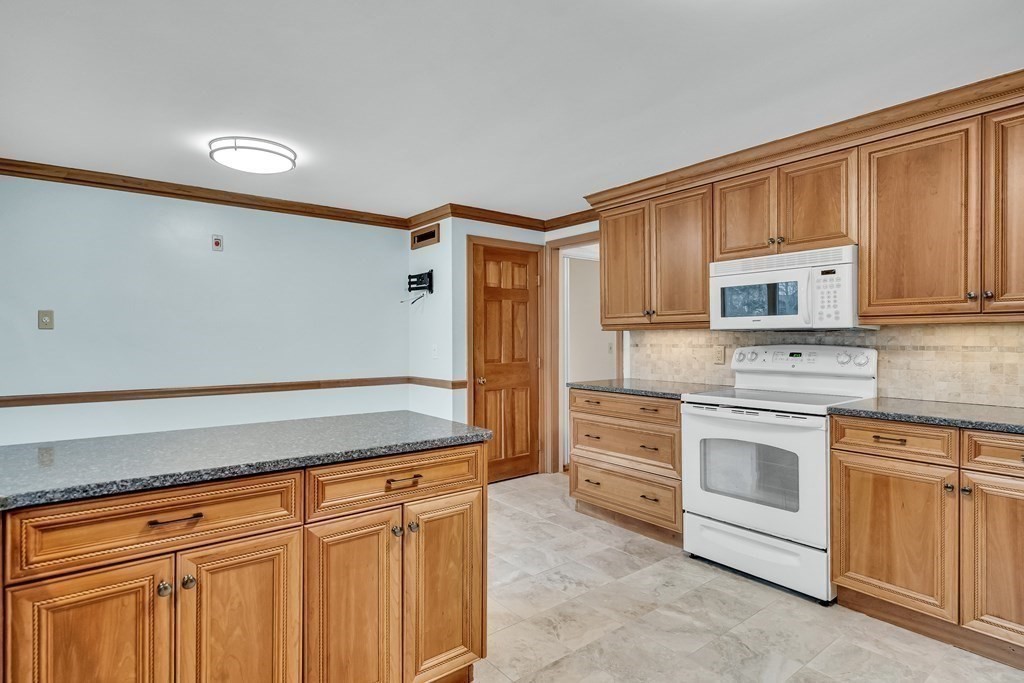 16 Nickerson Road Lexington, MA 02421 - Photo 10 of 41