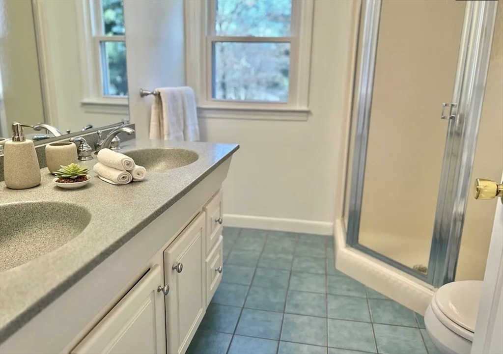 71 Elinor Road Newton, MA 02461 - Photo 19 of 24