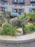7738 North Sheridan Road, Unit 4L Chicago, IL 60626 - Photo 26 of 30 a view of a garden with pathway