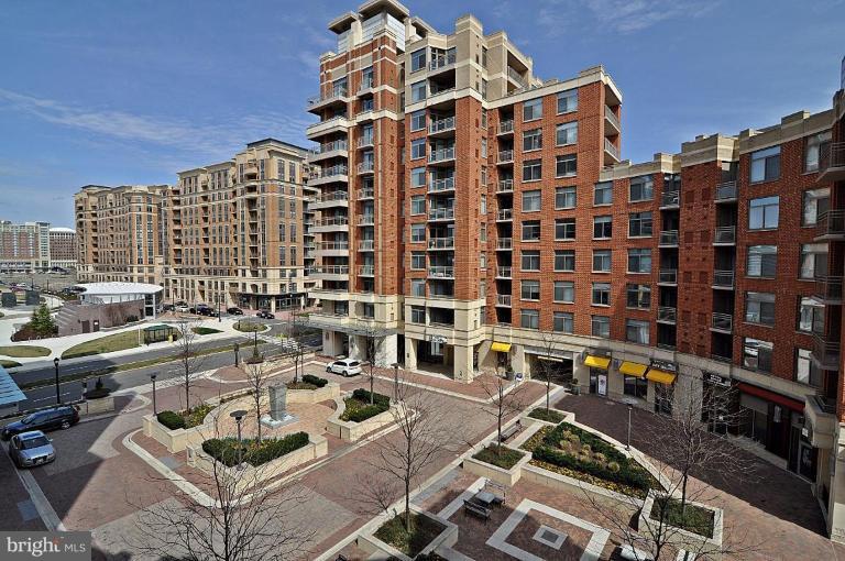 3600 South Glebe Road, Unit 421W Arlington, VA 22202 - Photo 29 of 29 Deck - View from