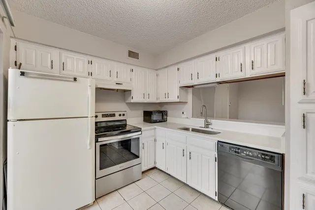 $1,650 | 333 Melrose Drive, Unit 3B, Richardson, TX 75080