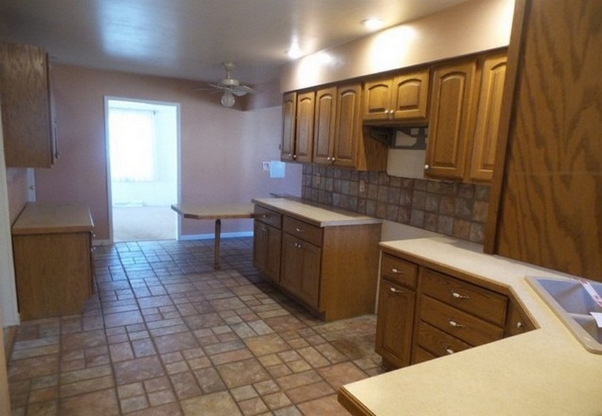 240 West Wilkinson Road Owosso, MI 48867 - Photo 6 of 17 31348166-5.JPG