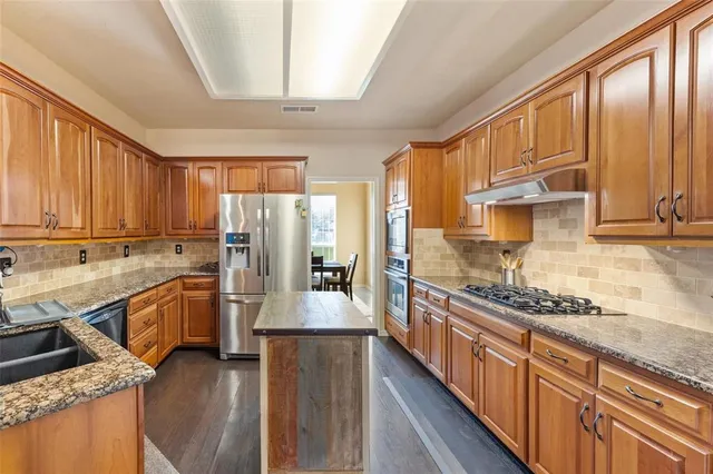 $519,999 | 18212 Muir Circle, Dallas, TX 75287