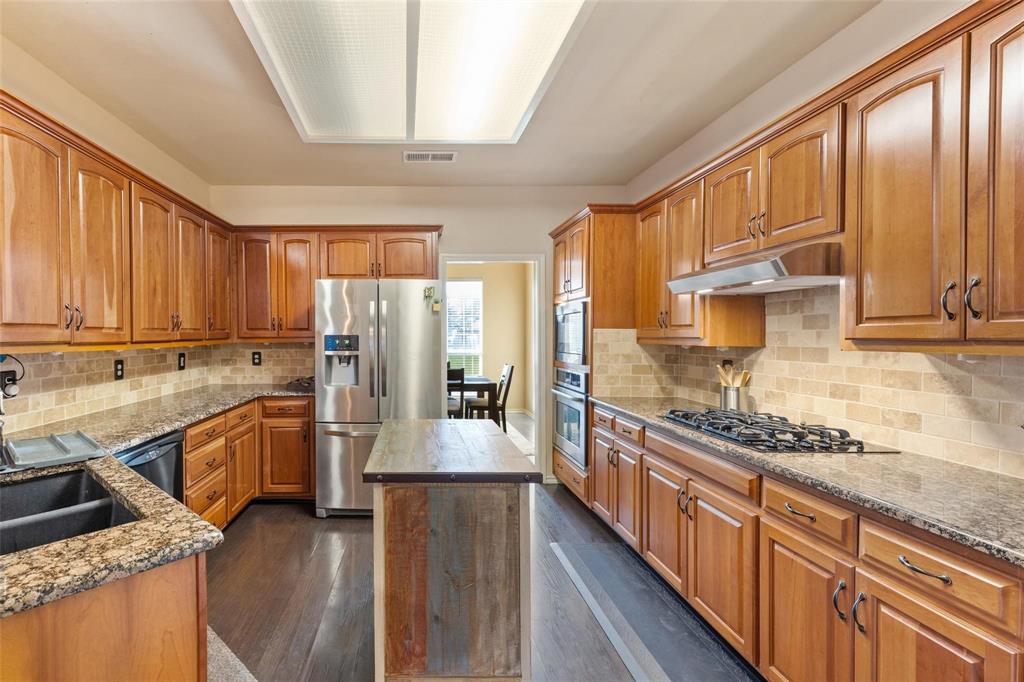 18212 Muir Circle Dallas, TX 75287 - Photo 13 of 29