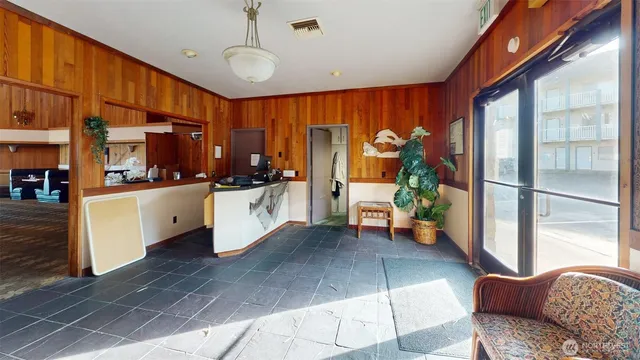 $1,000 | 609 Ocean Shores Boulevard Northwest, Ocean Shores, WA 98569