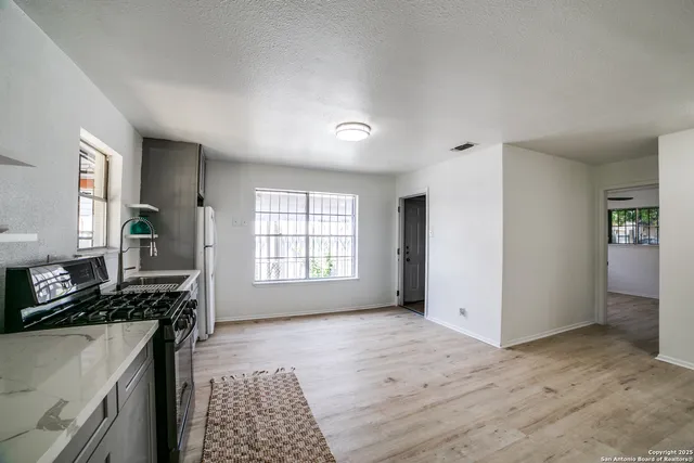 $163,500 | 2114 South Trinity Street, San Antonio, TX 78207