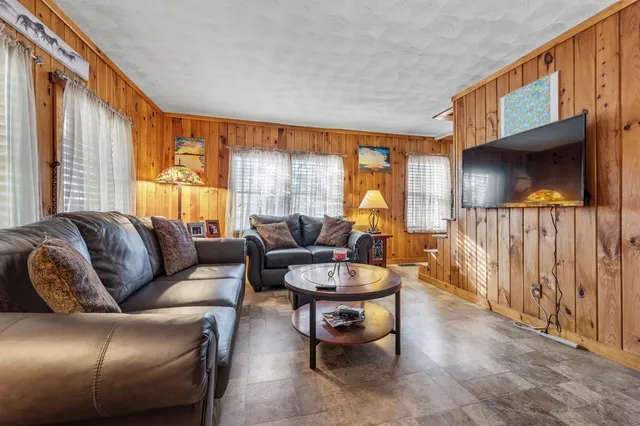 $274,900 | 266 Dudley Corner Road, Skowhegan, ME 04976