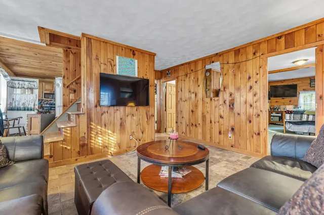 $274,900 | 266 Dudley Corner Road, Skowhegan, ME 04976