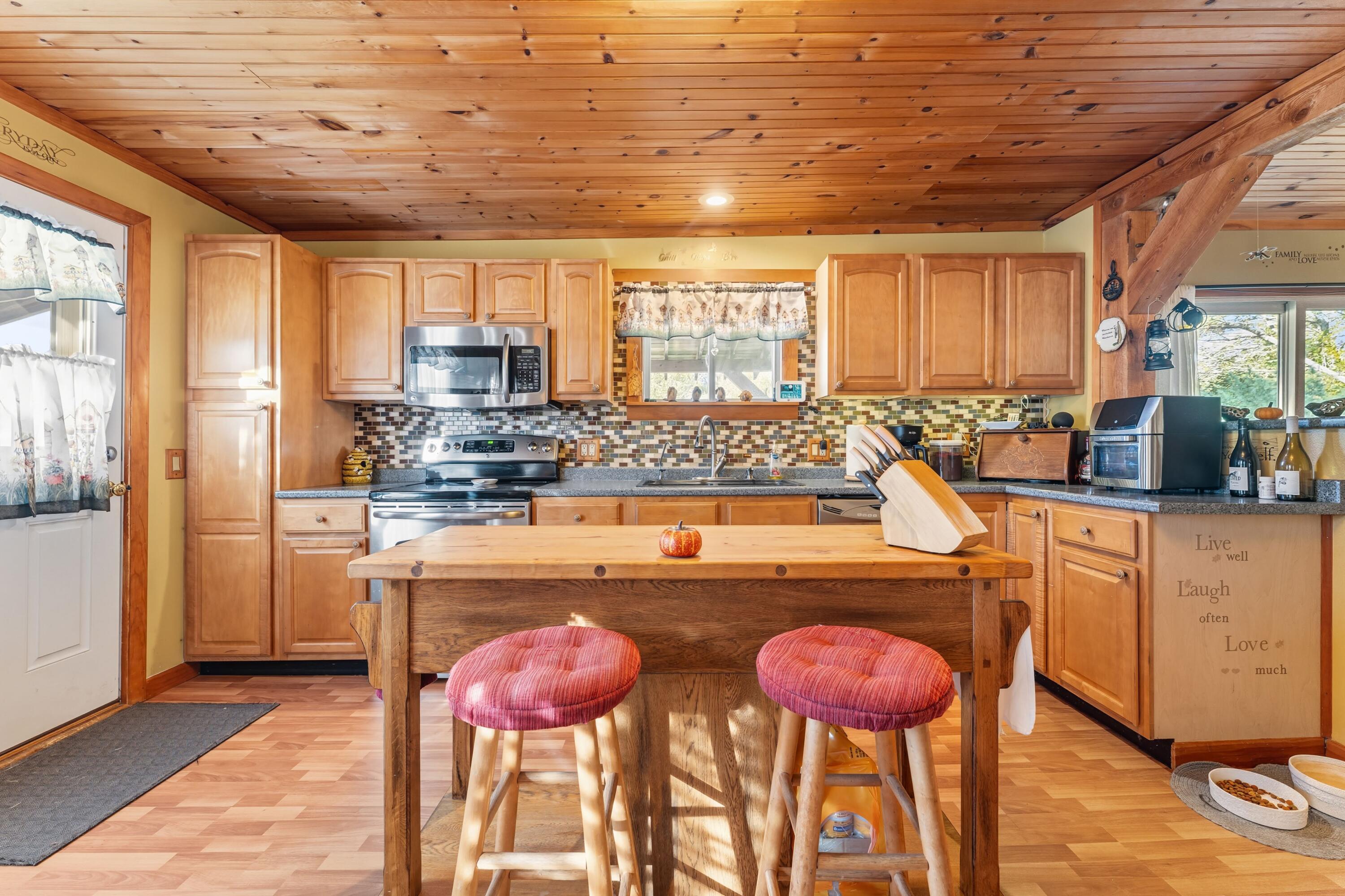 266 Dudley Corner Road Skowhegan, ME 04976 - Photo 2 of 37 DSC07074