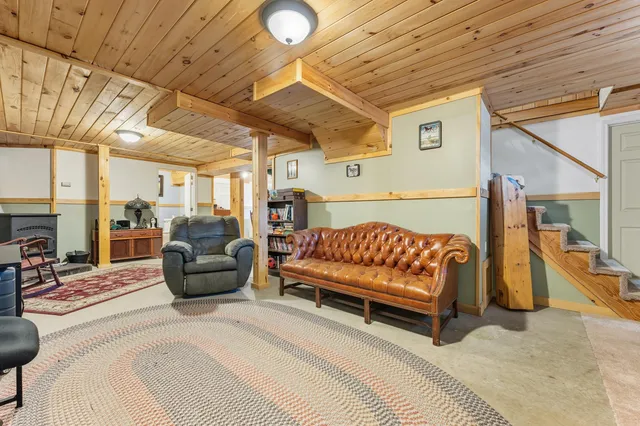 $274,900 | 266 Dudley Corner Road, Skowhegan, ME 04976