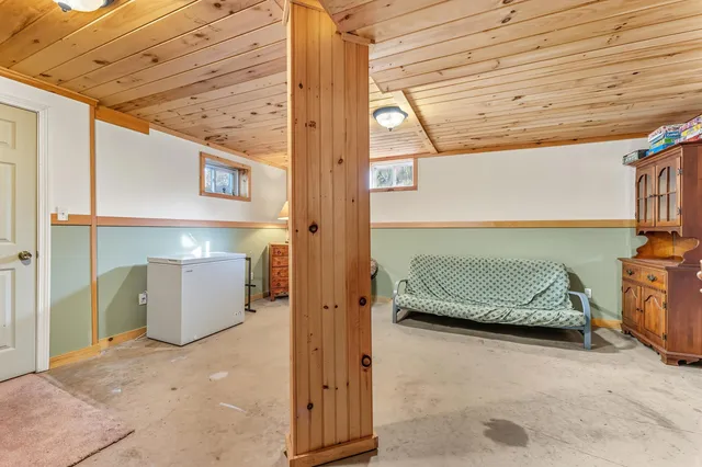 $274,900 | 266 Dudley Corner Road, Skowhegan, ME 04976